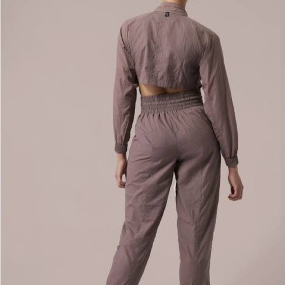 Alicia Keys x Athleta Utility Windbreaker Style Jumpsuit in Purple Size 12 - Picture 2 of 5